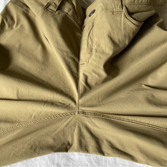 PATAGONIA size 4 Rock Craft roll up pants Ash Tan athletic hiking pants pockets - Picture 12 of 16